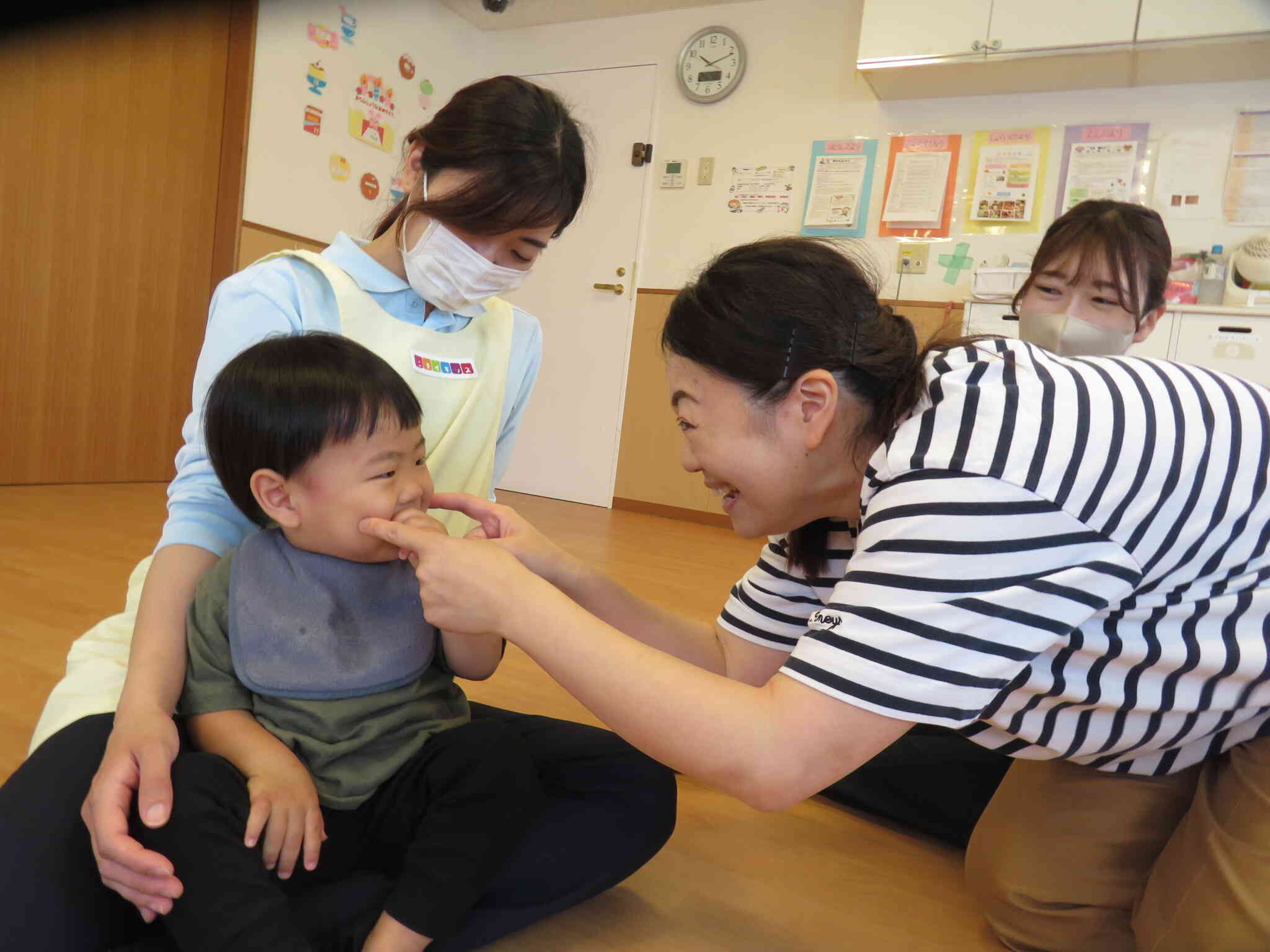 リトミック（0歳児・1歳児合同）