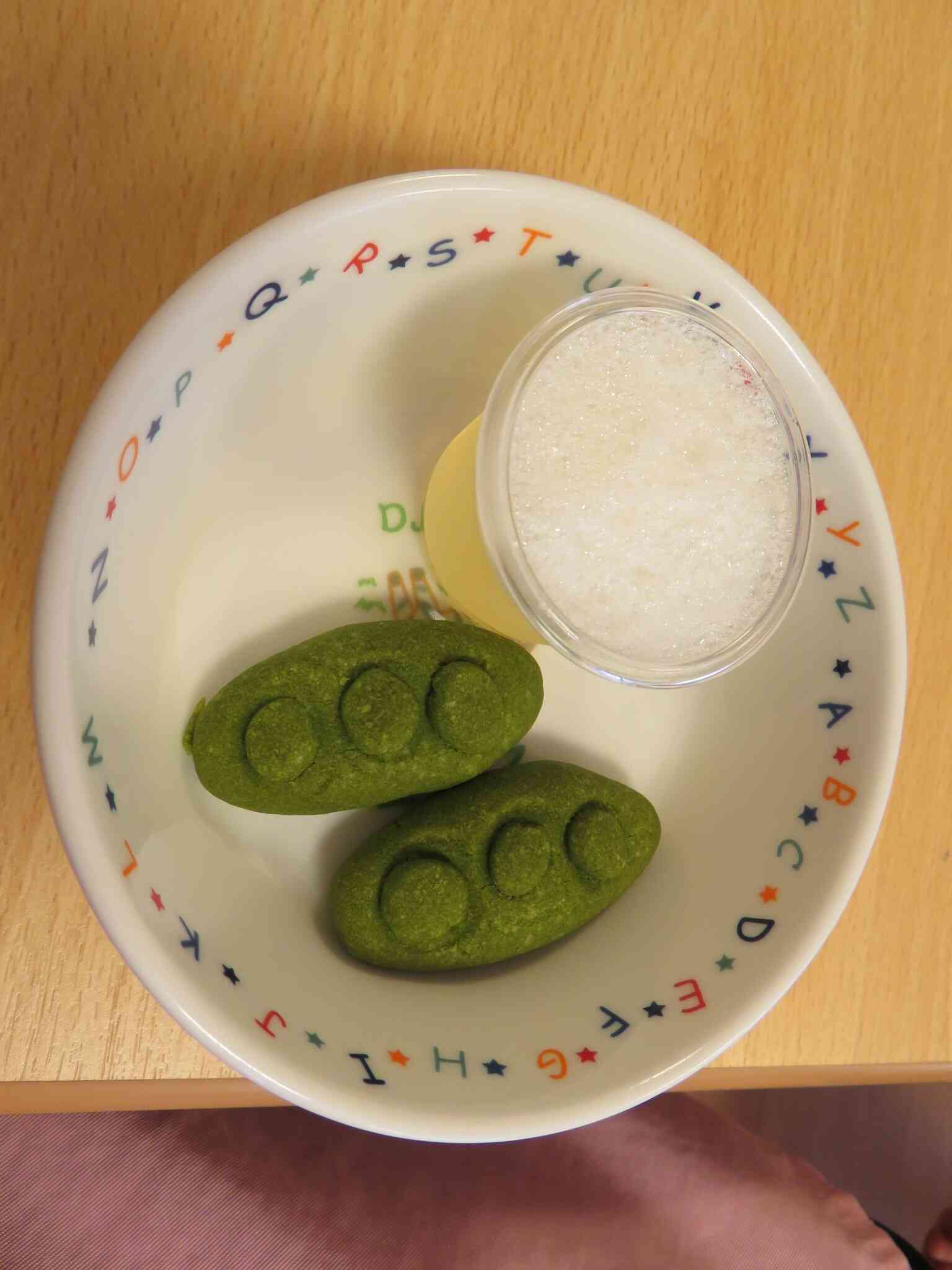 見た目がビールと枝豆そっくり！