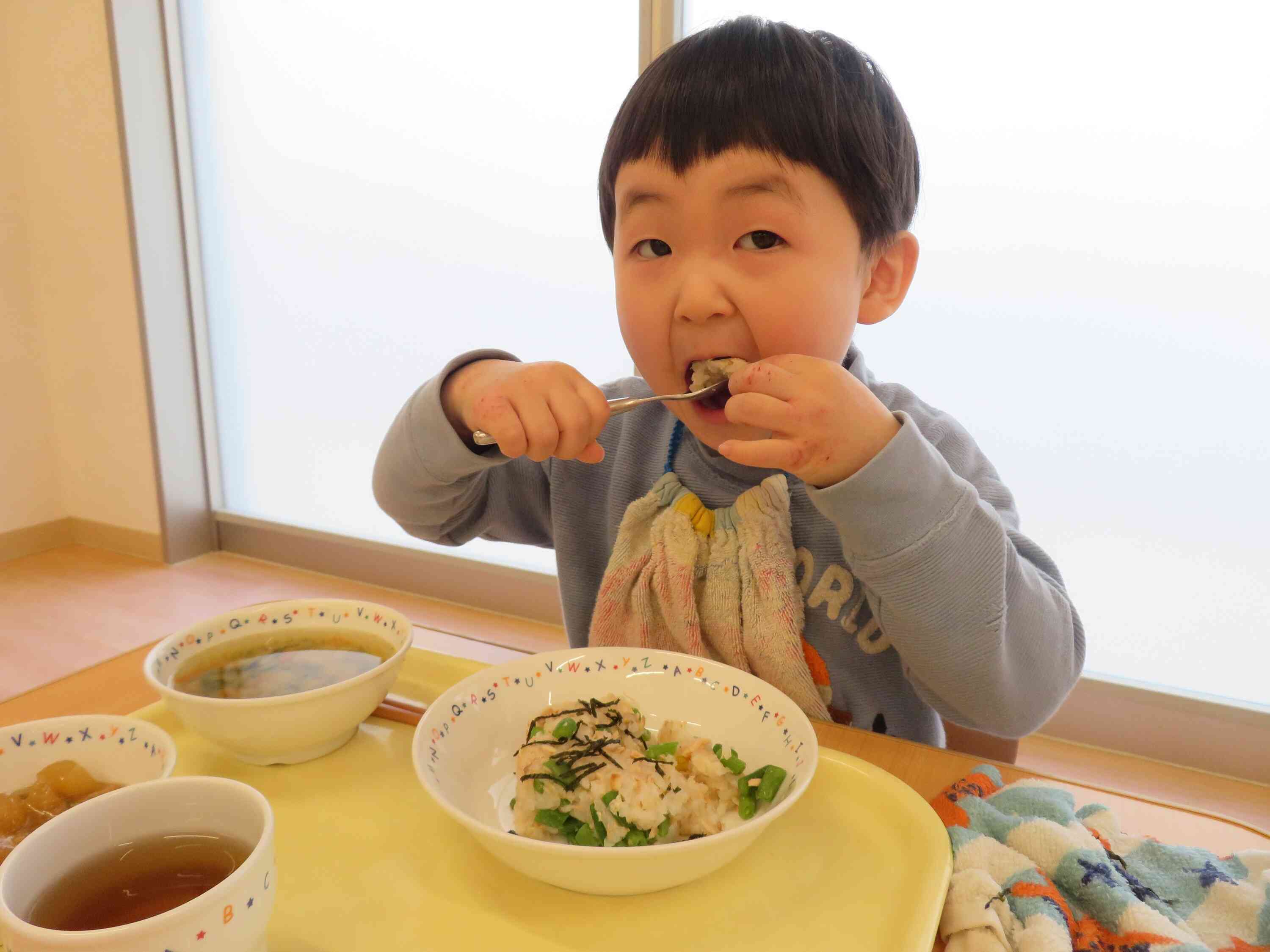 大きなお口であ～～ん♪美味しいなっ