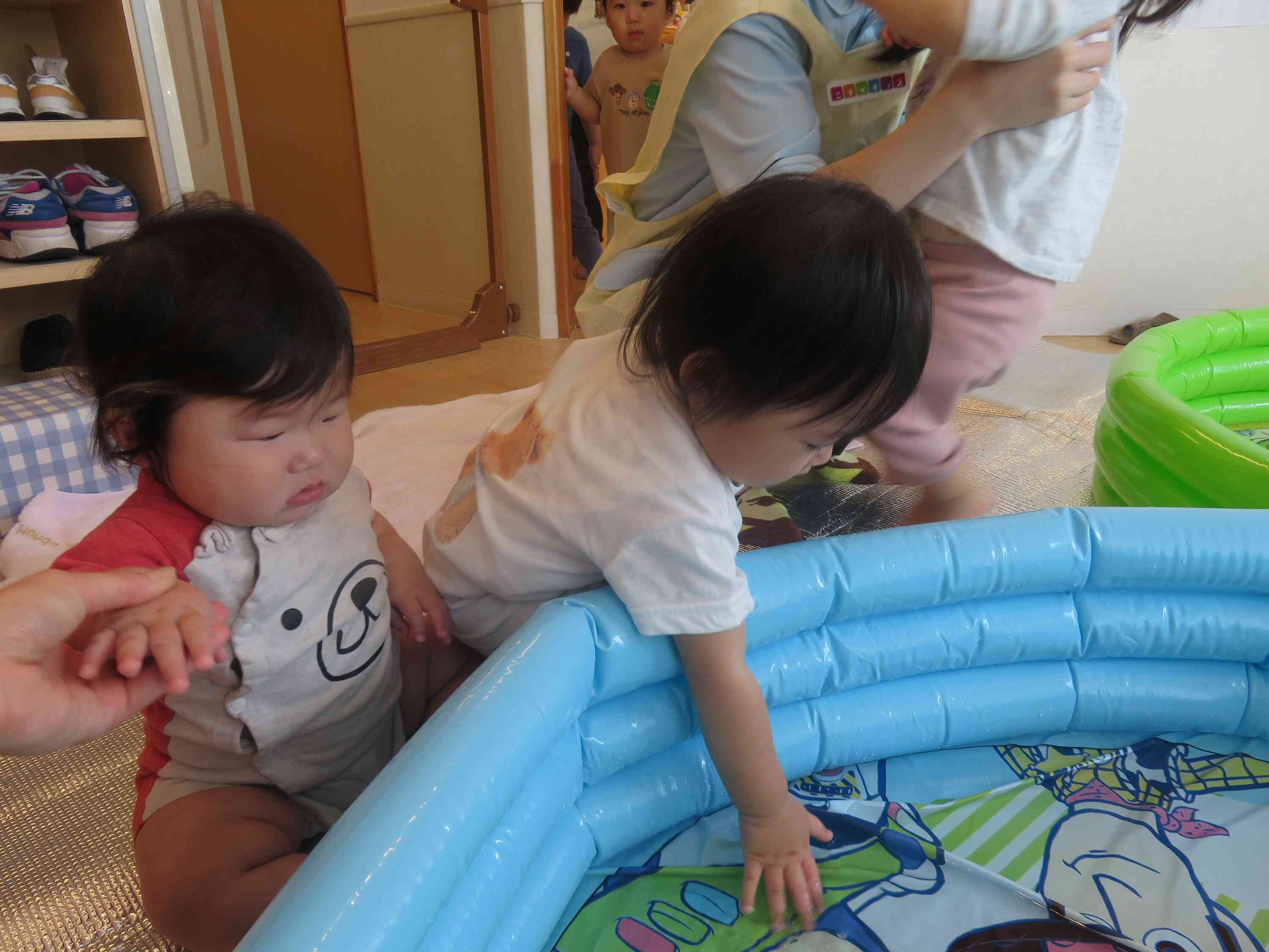 ちょっとだけ遠慮気味な子も・・・♡