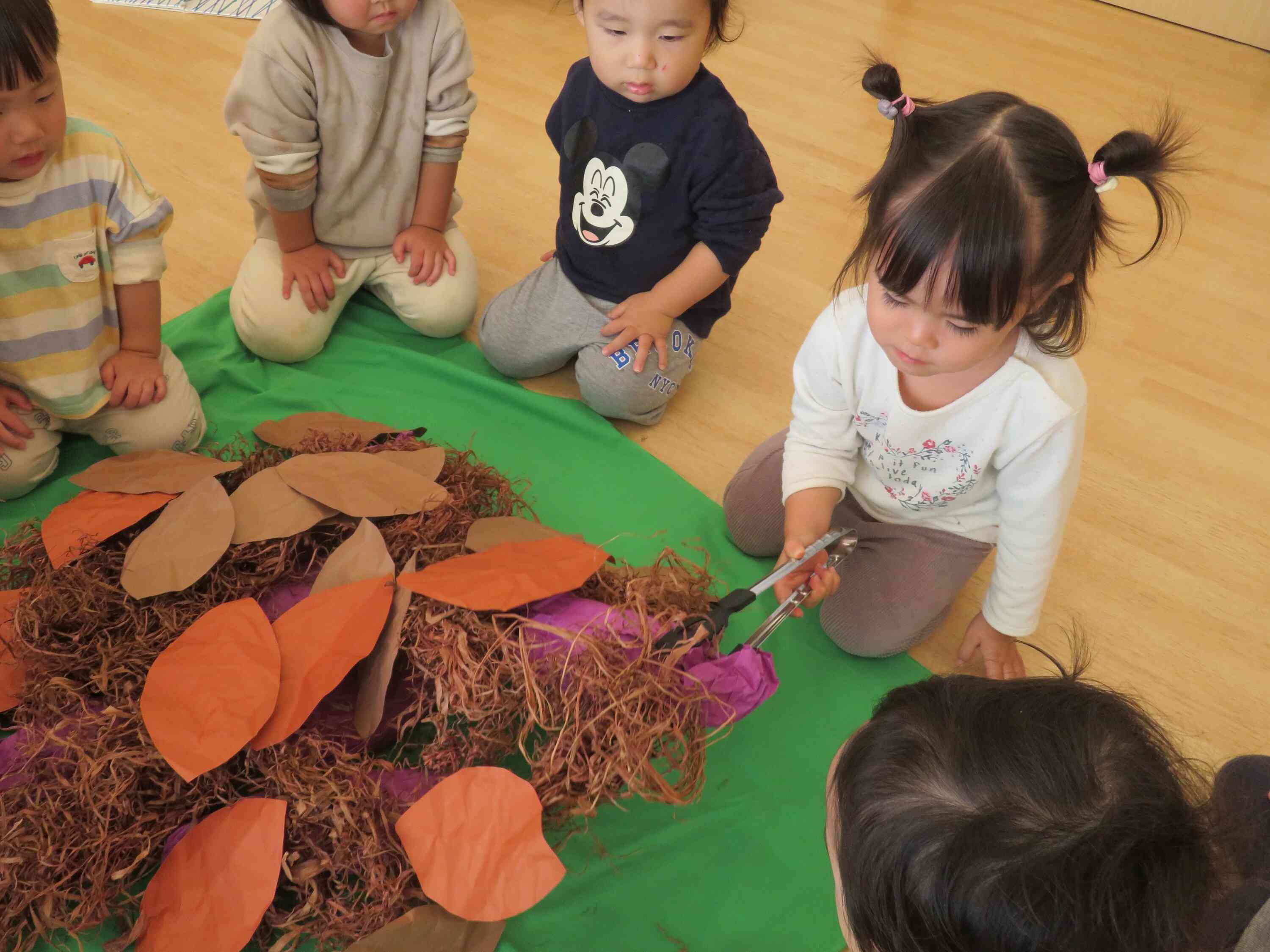 焼き芋ごっこも