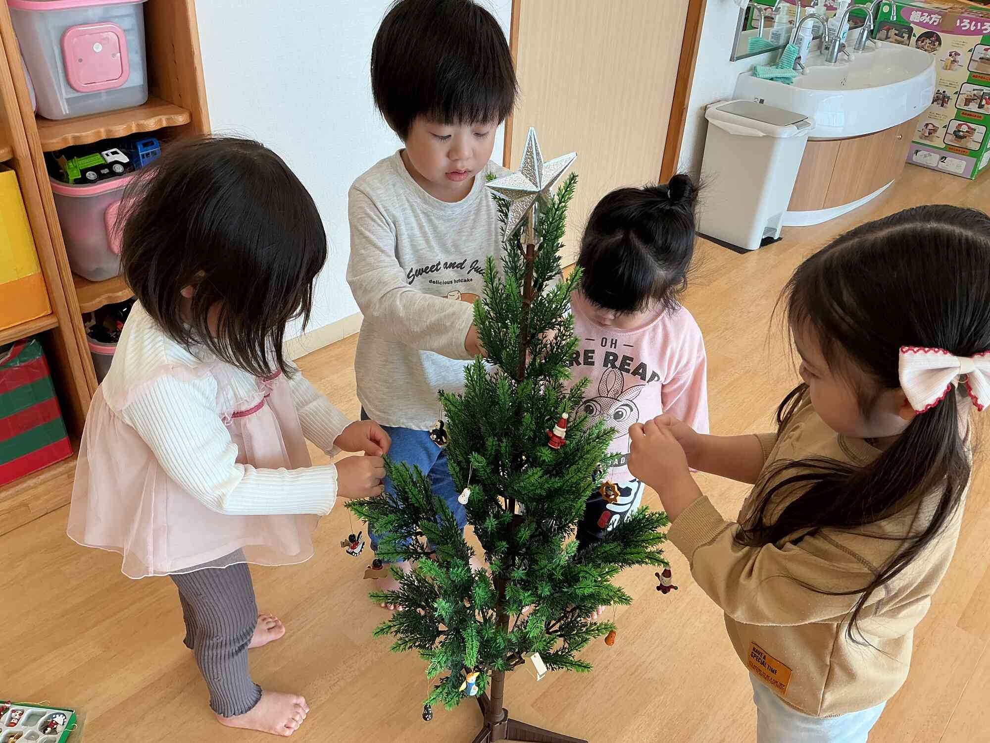 どの飾りにしようかな～♪