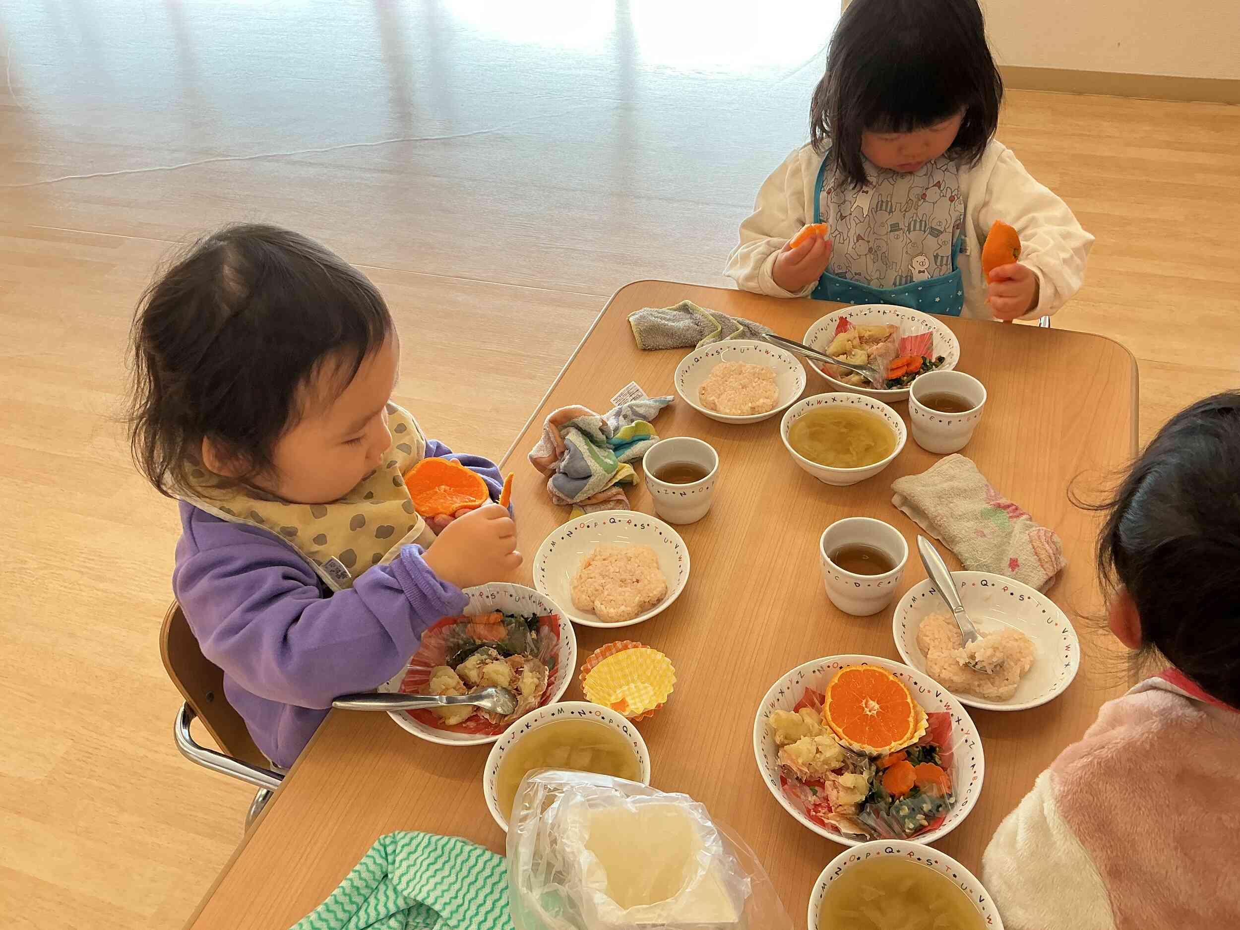 可愛いお花の形のご飯 食べるのがもったいないなぁ～