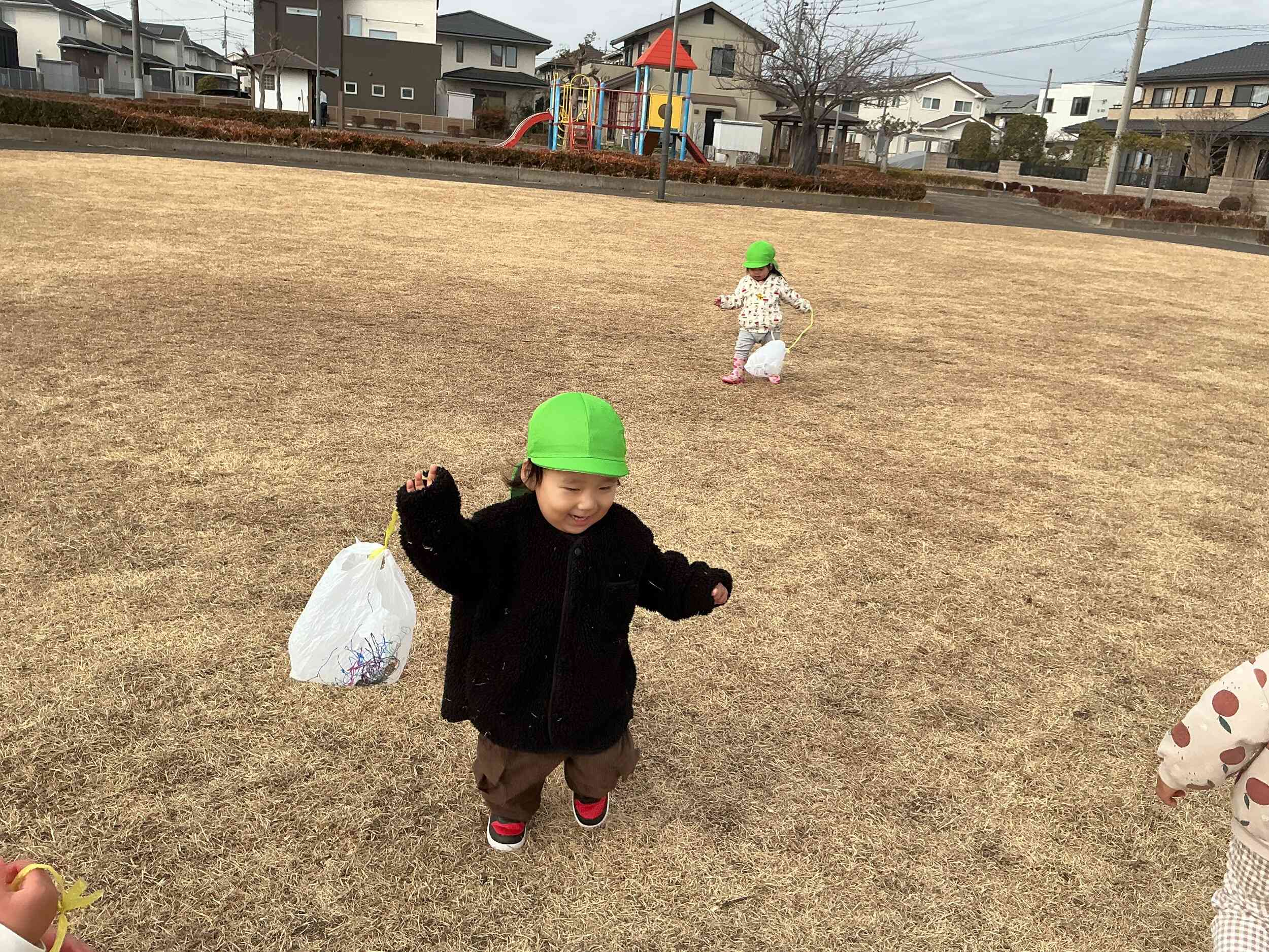 凧あげ、高く上がるかなぁ♪