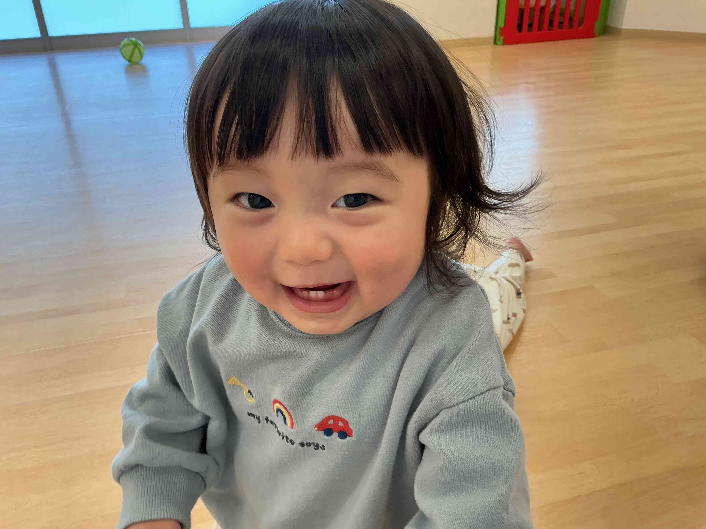 カメラを向けるとニコニコの笑顔を見せてくれました！