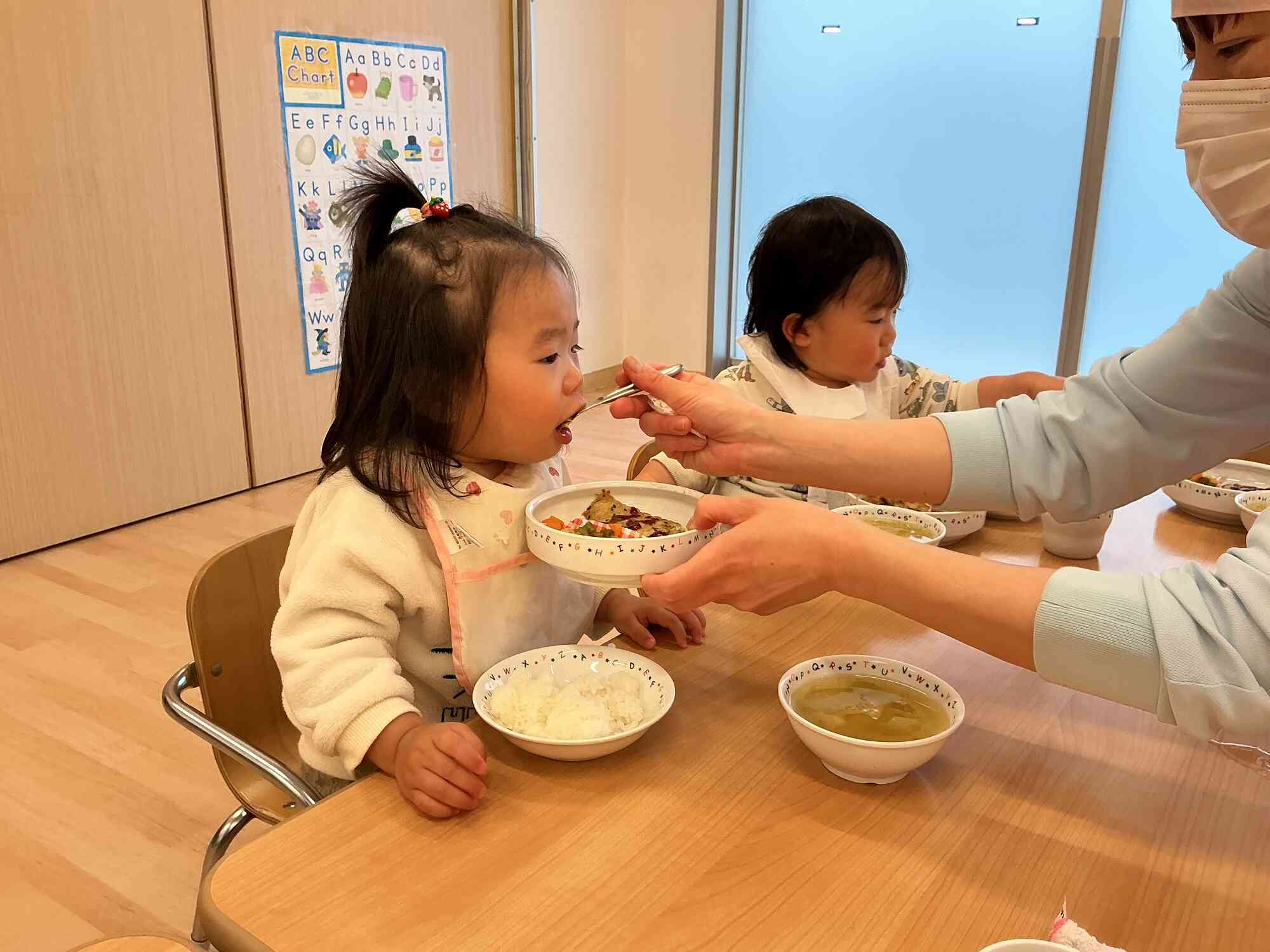 大きなお口でぱくっ!