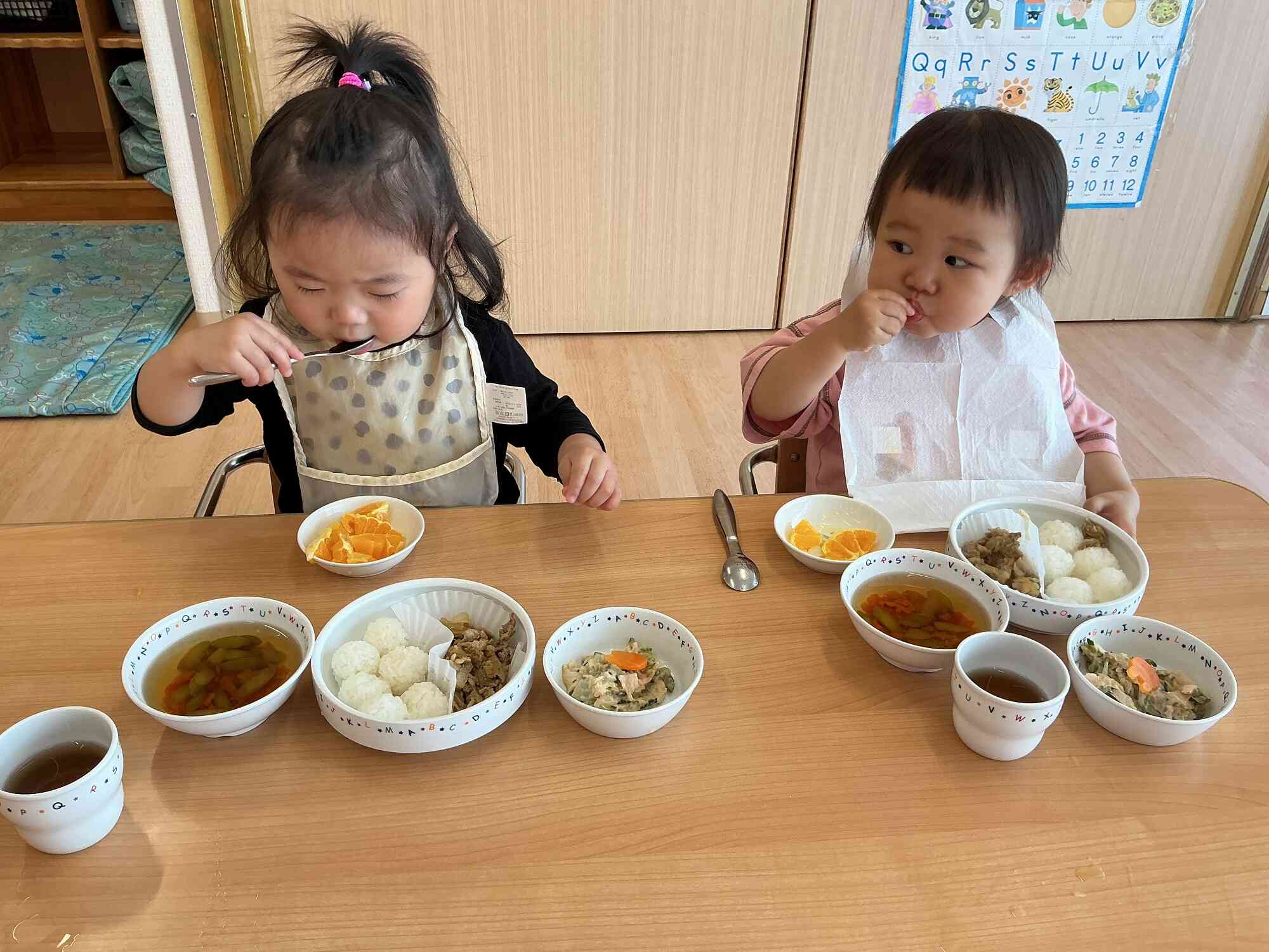 お誕生日の給食 おいしいね！