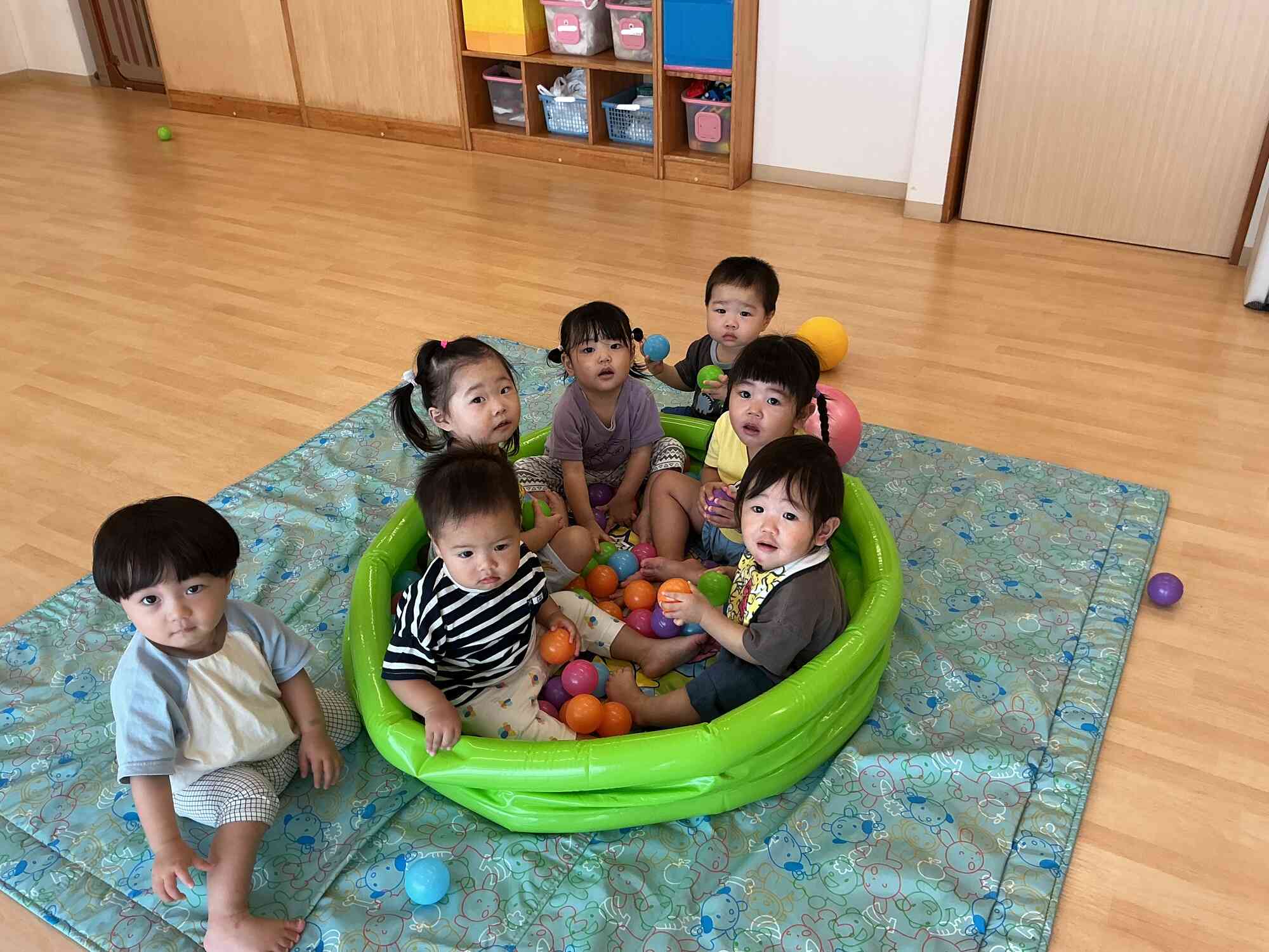 ボールプールで遊んだよ！