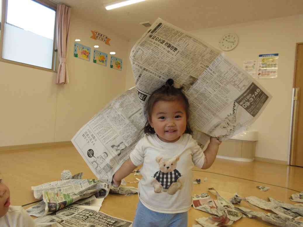 お部屋の中でも元気いっぱい！【あひる組・1歳児】