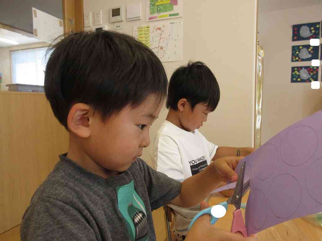 きりん組（5歳児）真剣な姿♡