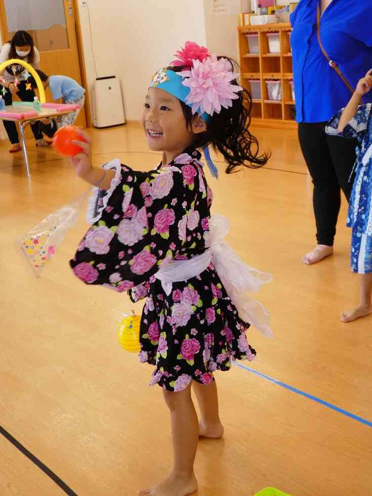 手裏剣(カラーボール)を当てよう！「的当て」