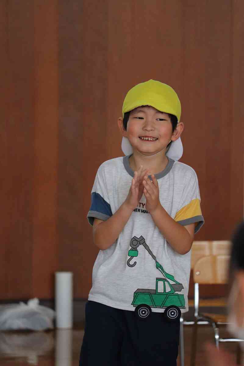 『運動会のうた』♪えい・えい・おー！♪