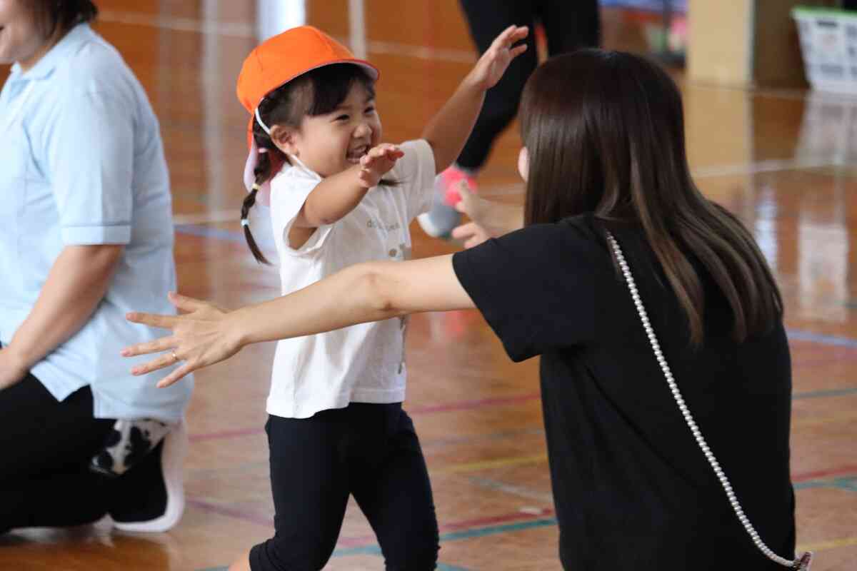 うさぎ組さん(2歳児)は笑顔でゴールです♡