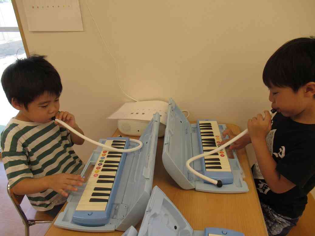 ピアニカ練習♪「ド・レ・ミ・・・」