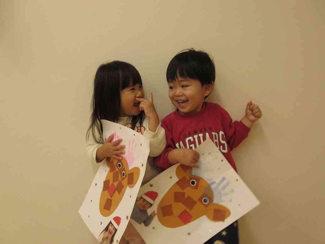 完成した作品と、お友だちと一緒に☆(うさぎ組さん)