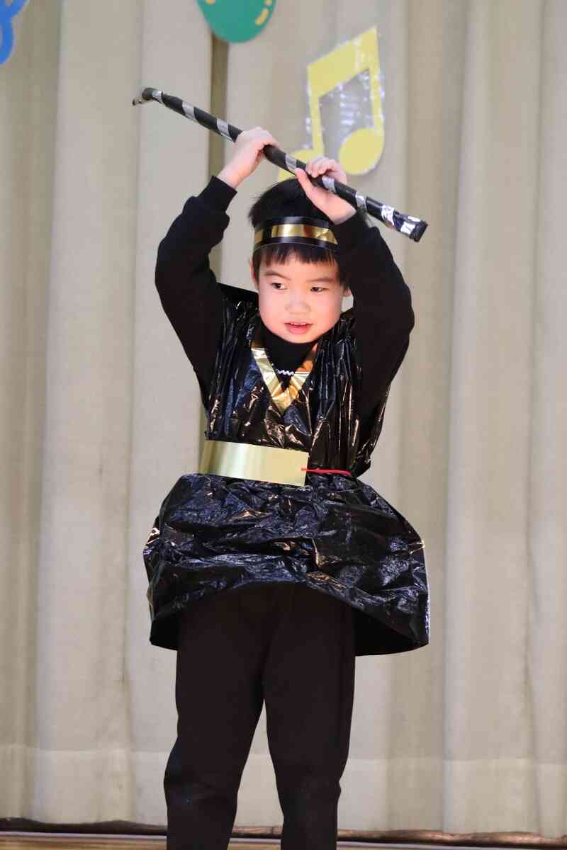 きりん組さんは棒を使ったパフォーマンスも見せてくれました！