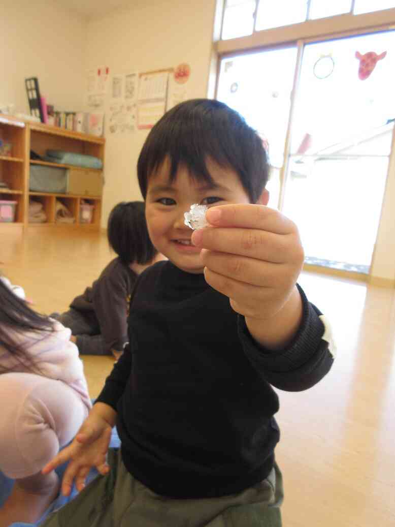 雪が溶けて透明になったよ！