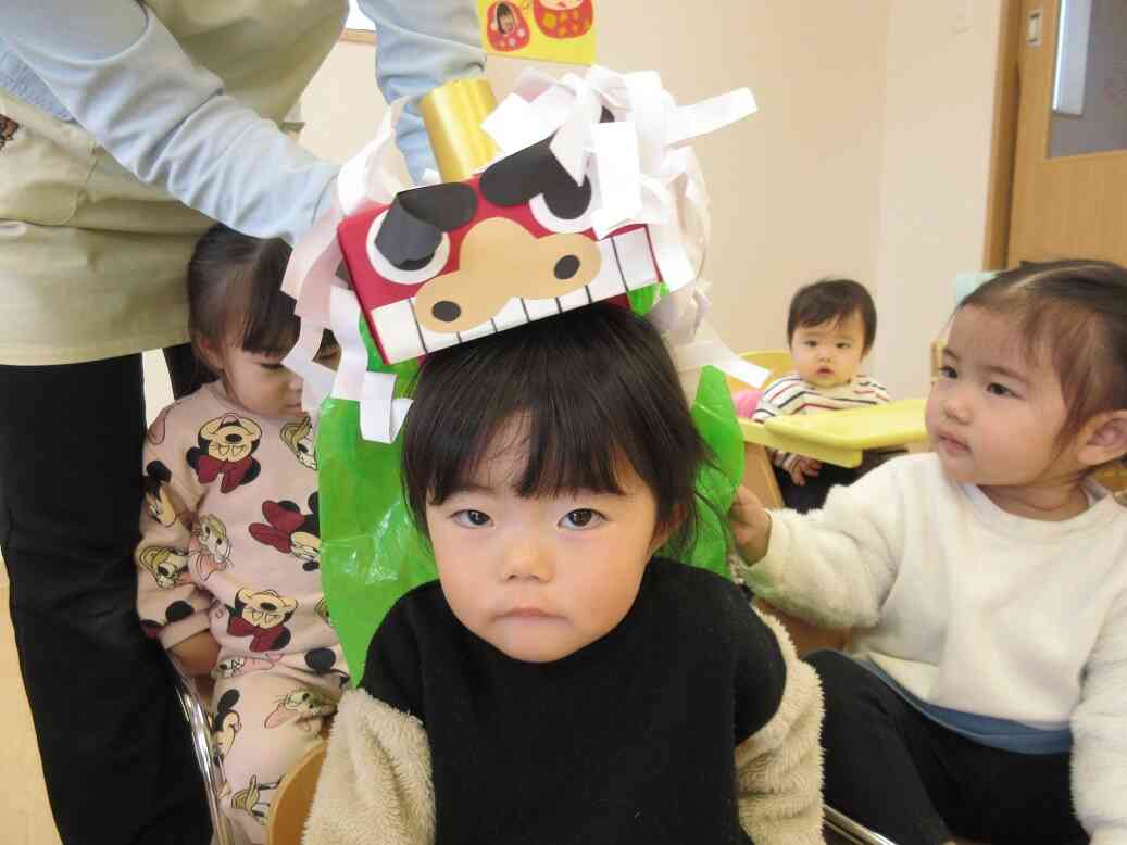 小さいクラスにはミニ獅子舞さん♡あひる組さん(1歳児)も元気に過ごそうね！