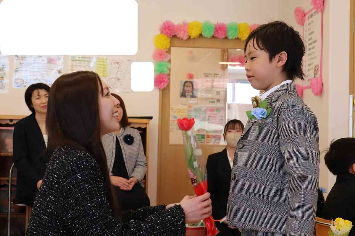 お家の方にお花のプレゼント、感謝の言葉を伝えました♪