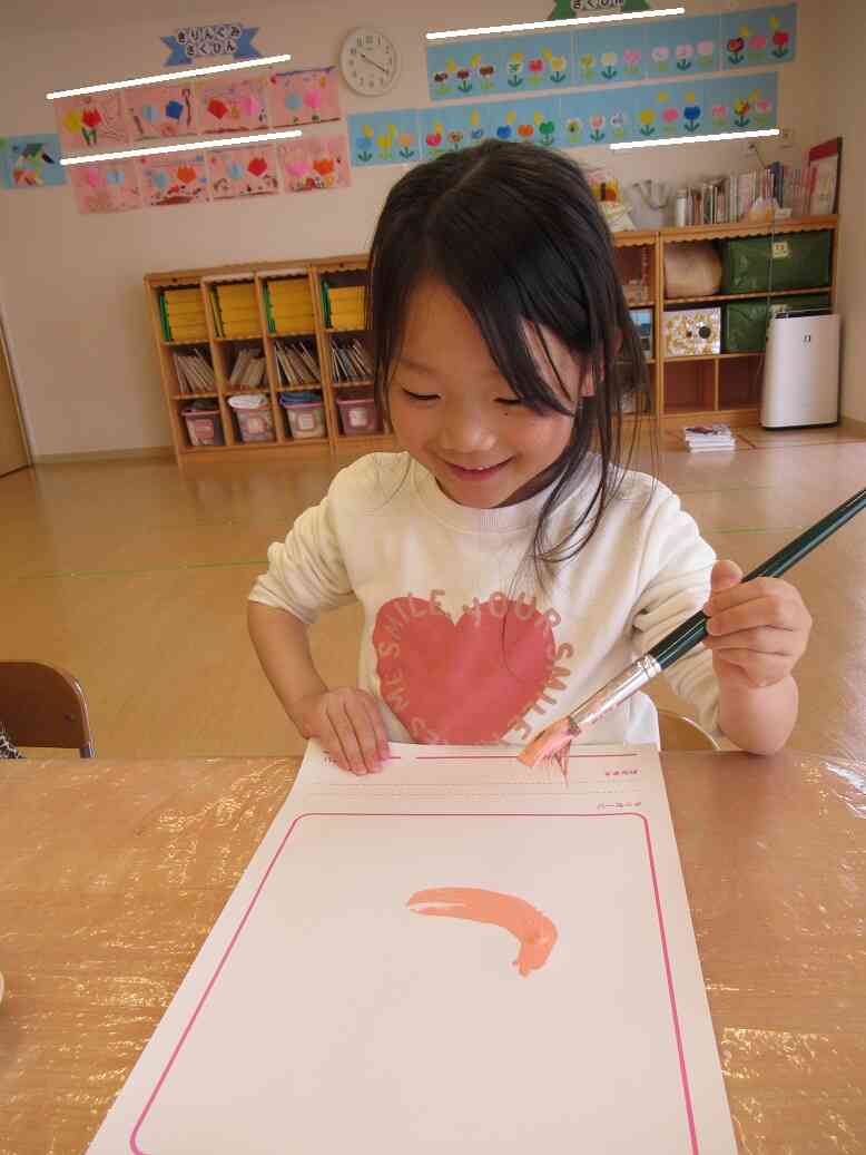 かぞくの似顔絵を描きました！【5歳児・きりん組】