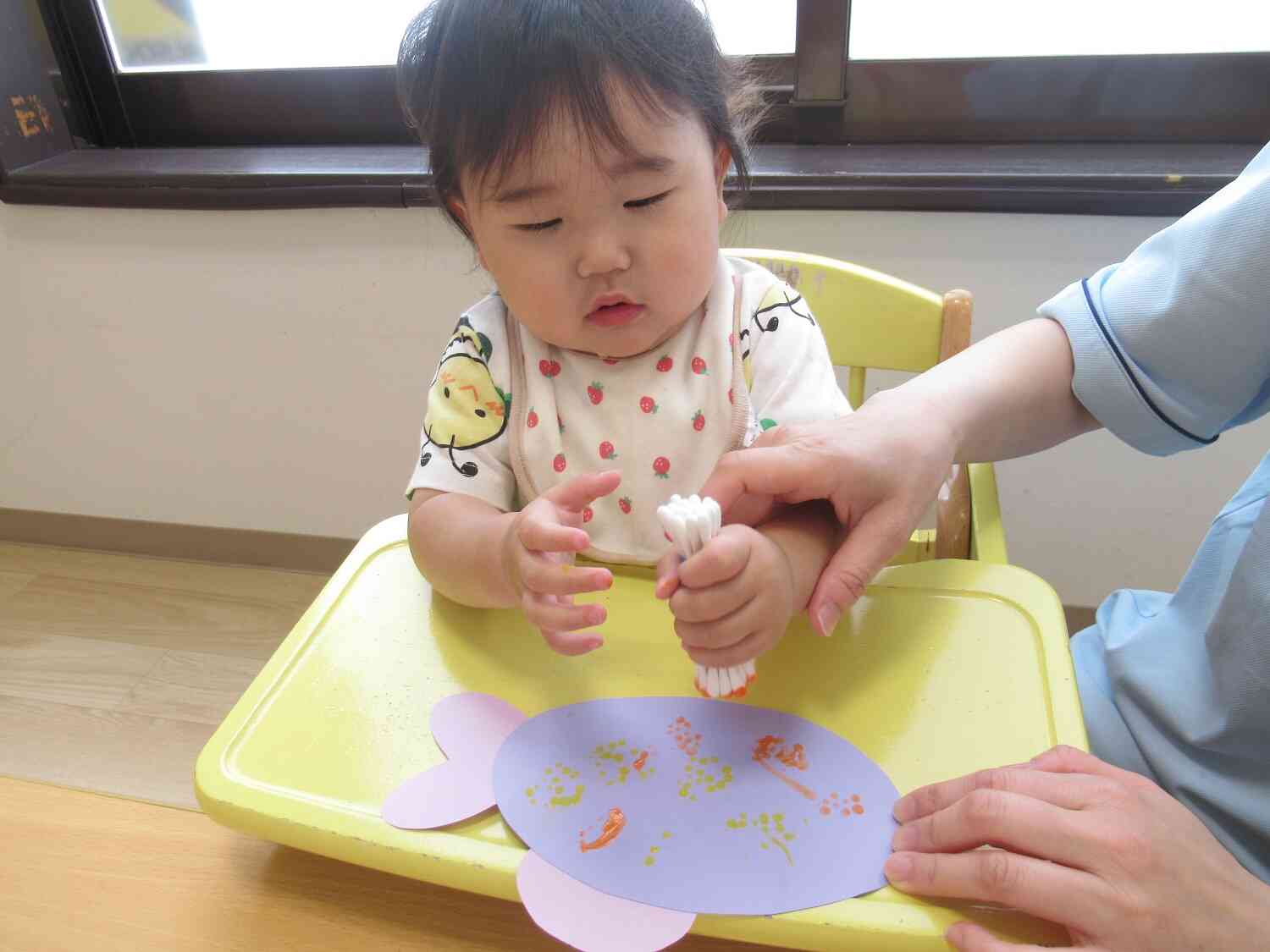 制作活動 ひよこ組（０歳児）