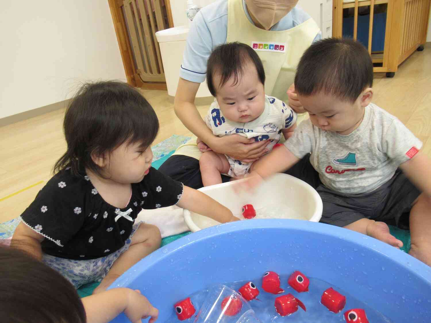 夏ならではの遊び　☆金魚すくい☆