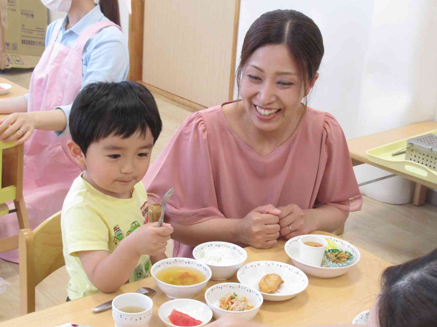 「いただきまーす！！」