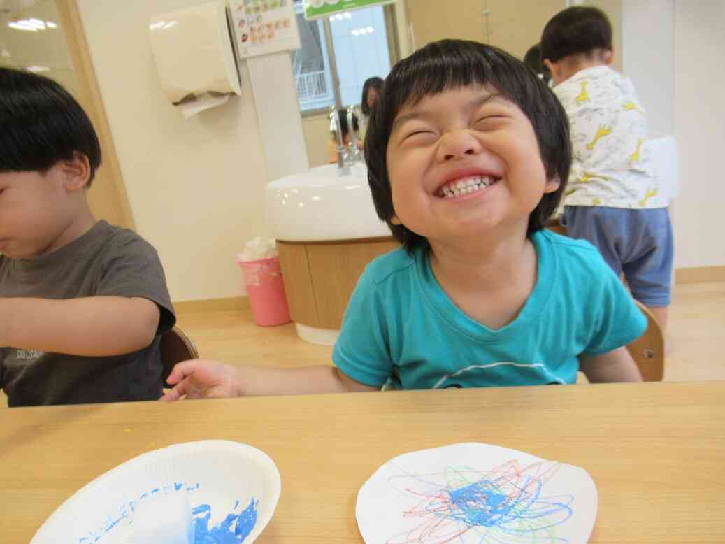カタツムリどんな色にしようかな？？