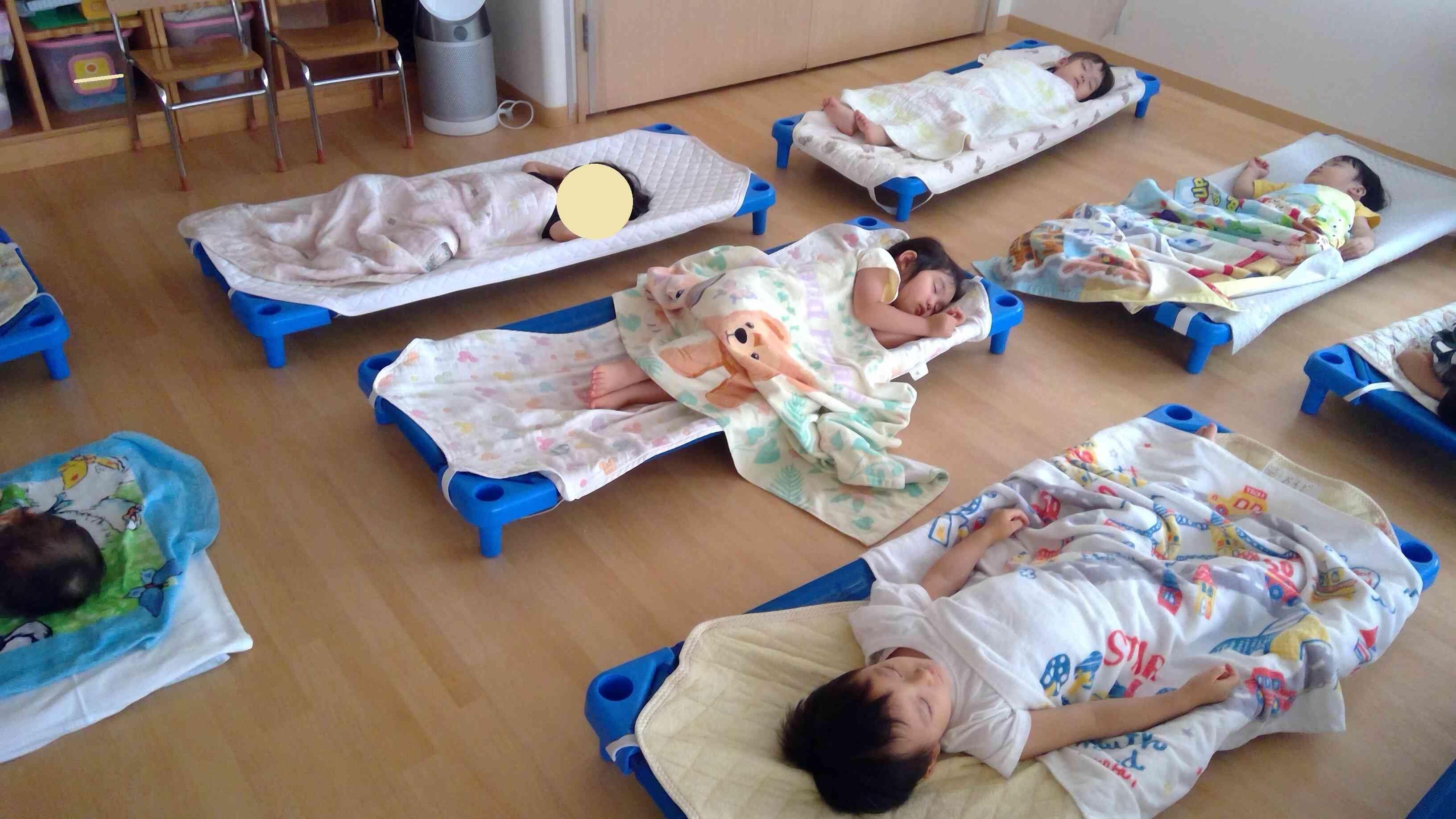 1.2歳児のお昼寝風景
