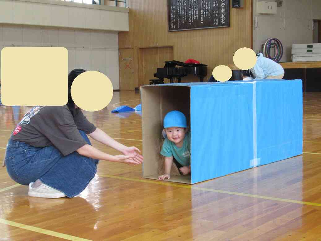1歳児の親子競技『へーんしん♪どうぶつ競争』