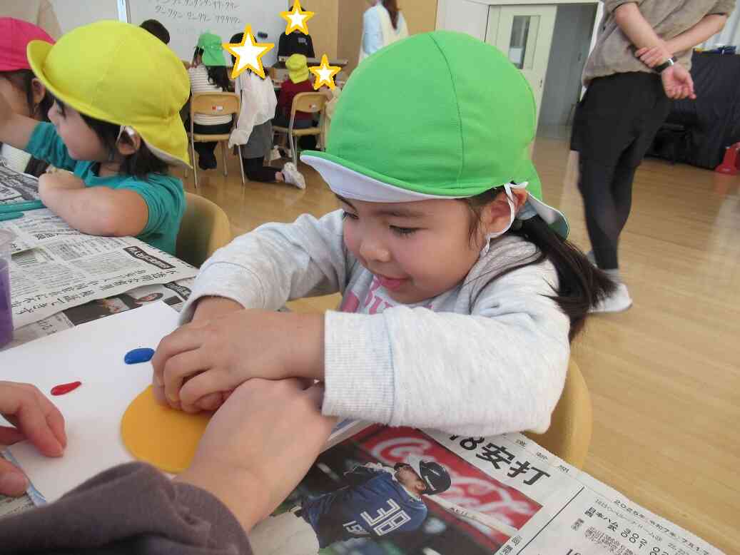 図工コーナーで版画をしたよ！