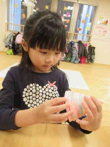 毛糸の吊るし飾りも作りました！