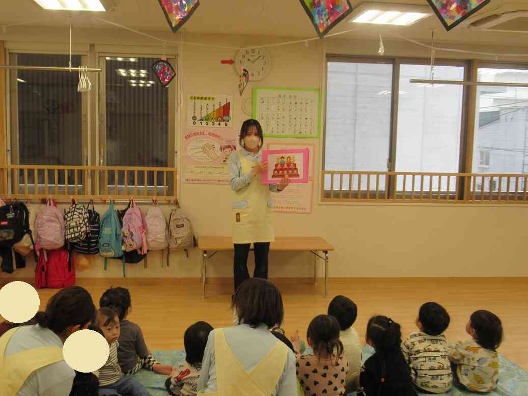 ひなまつりの由来を教えてもらいました！