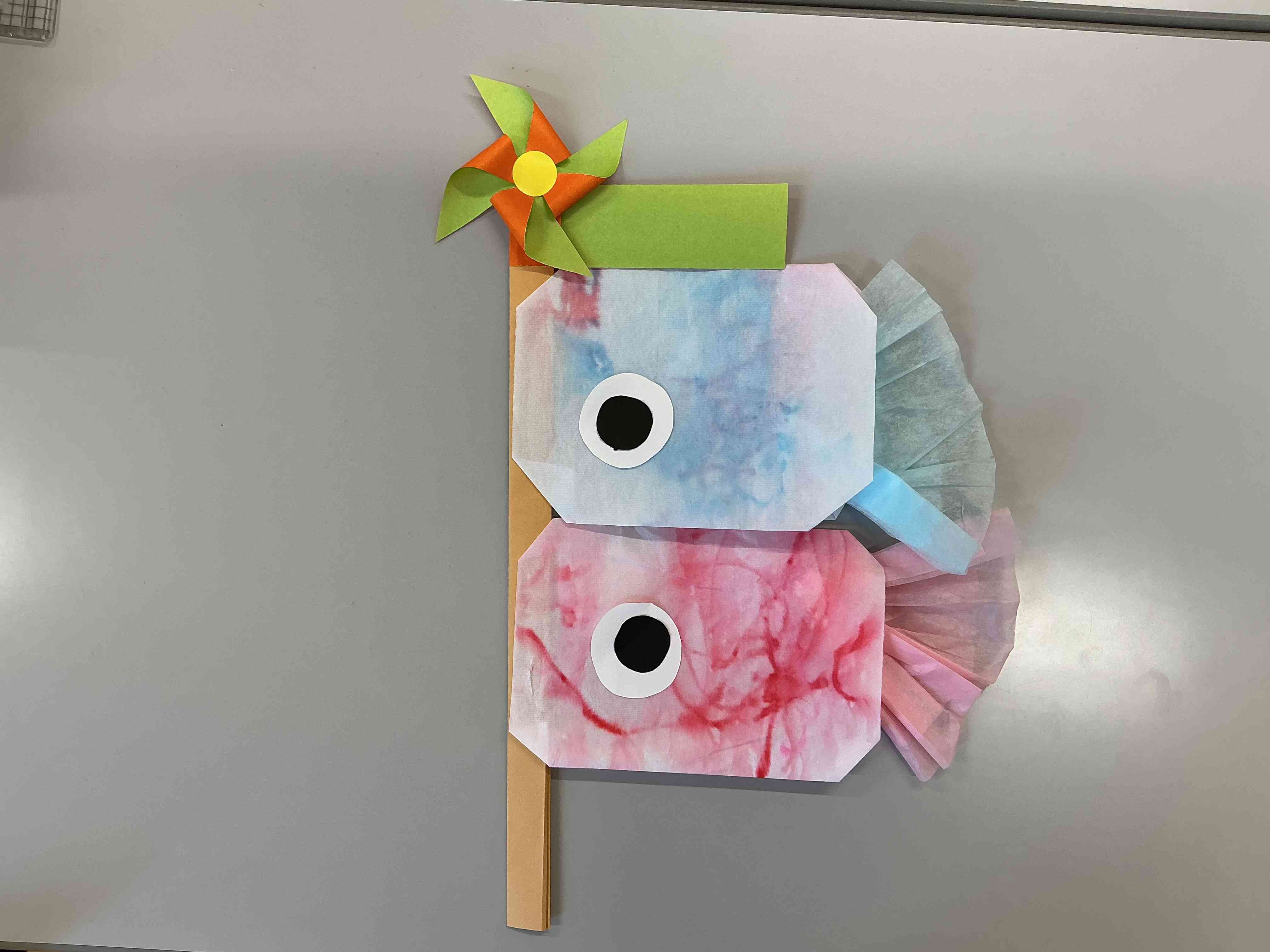 こいのぼり製作をしました！（２歳児）