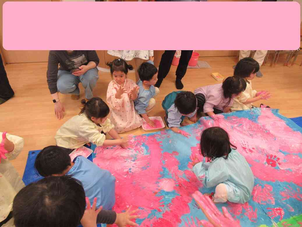 手形を付けて桜になりました！