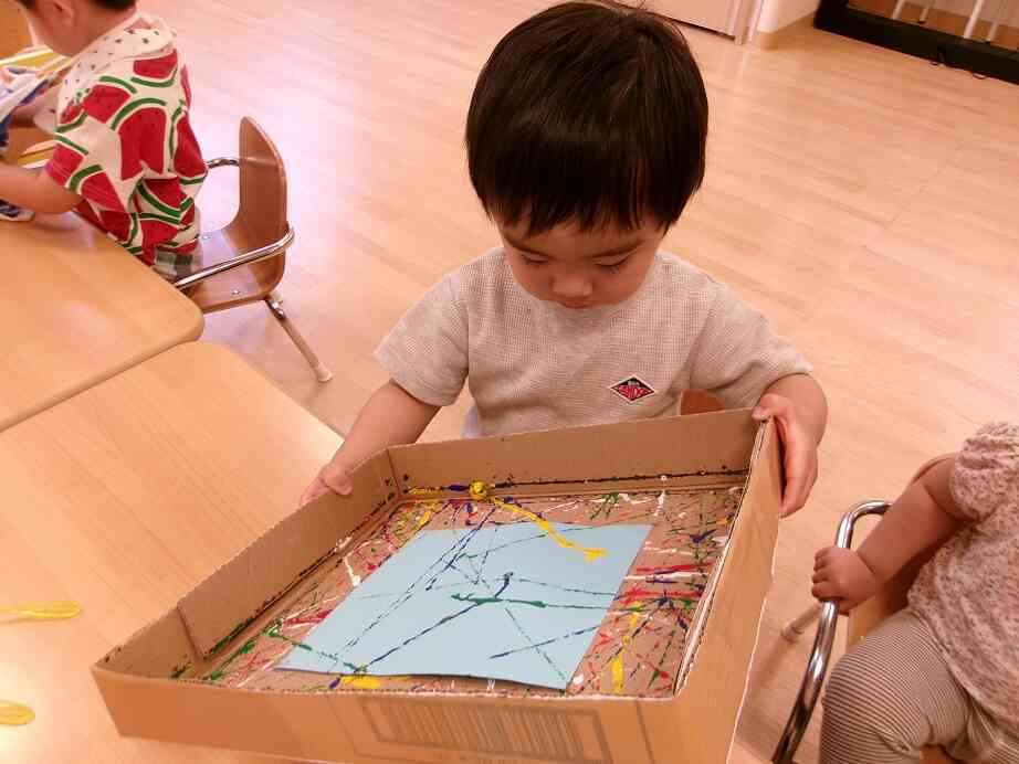右に左に箱を動かして‼
