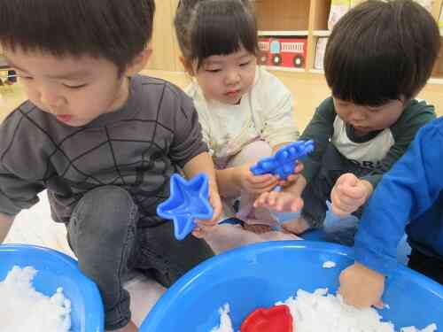 室内で雪遊び？？！