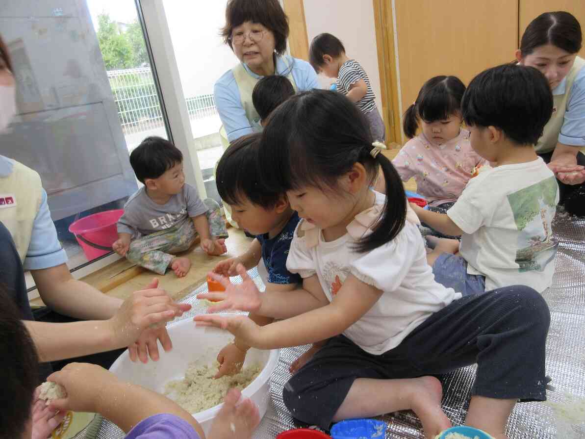 握ってみると？
