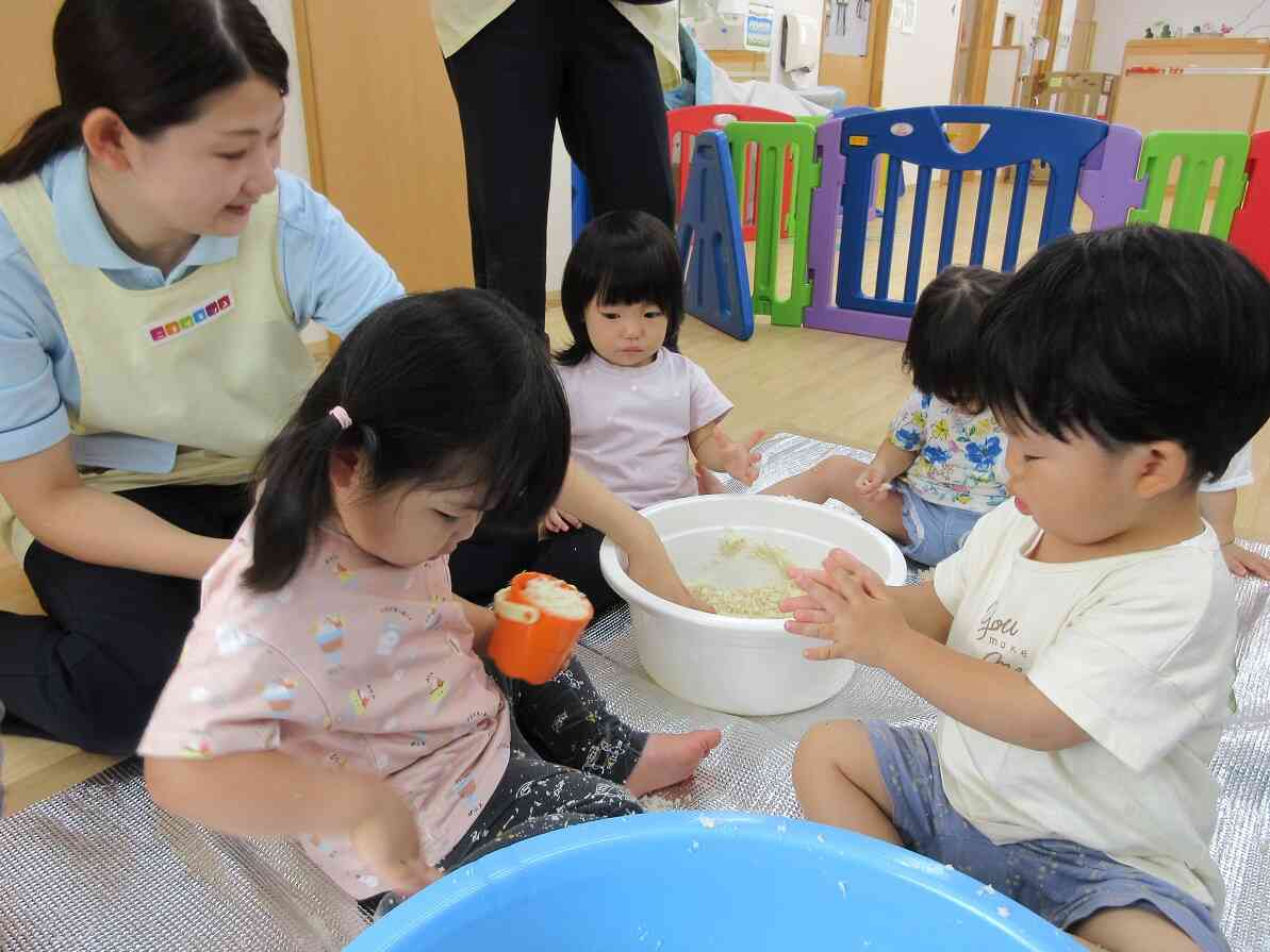 パン粉遊び②