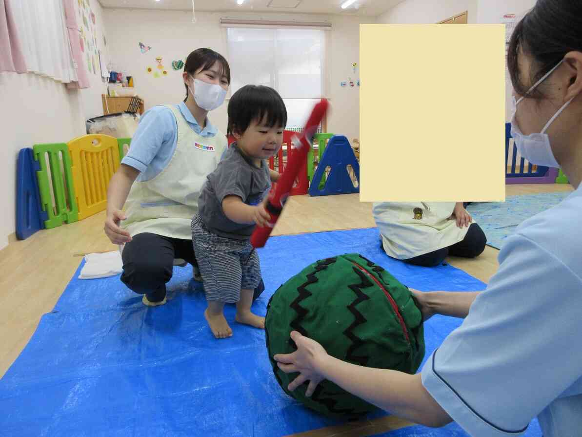 えいっ！われるかな？
