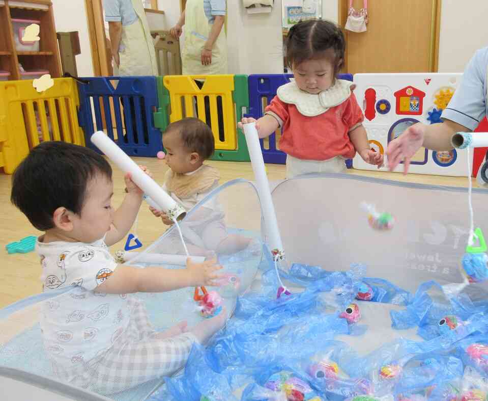 0歳児も集中していました