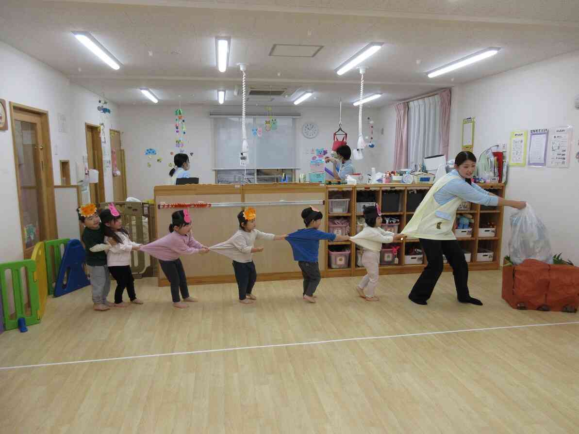 発表会の練習風景☆2歳児(うさぎ組)☆