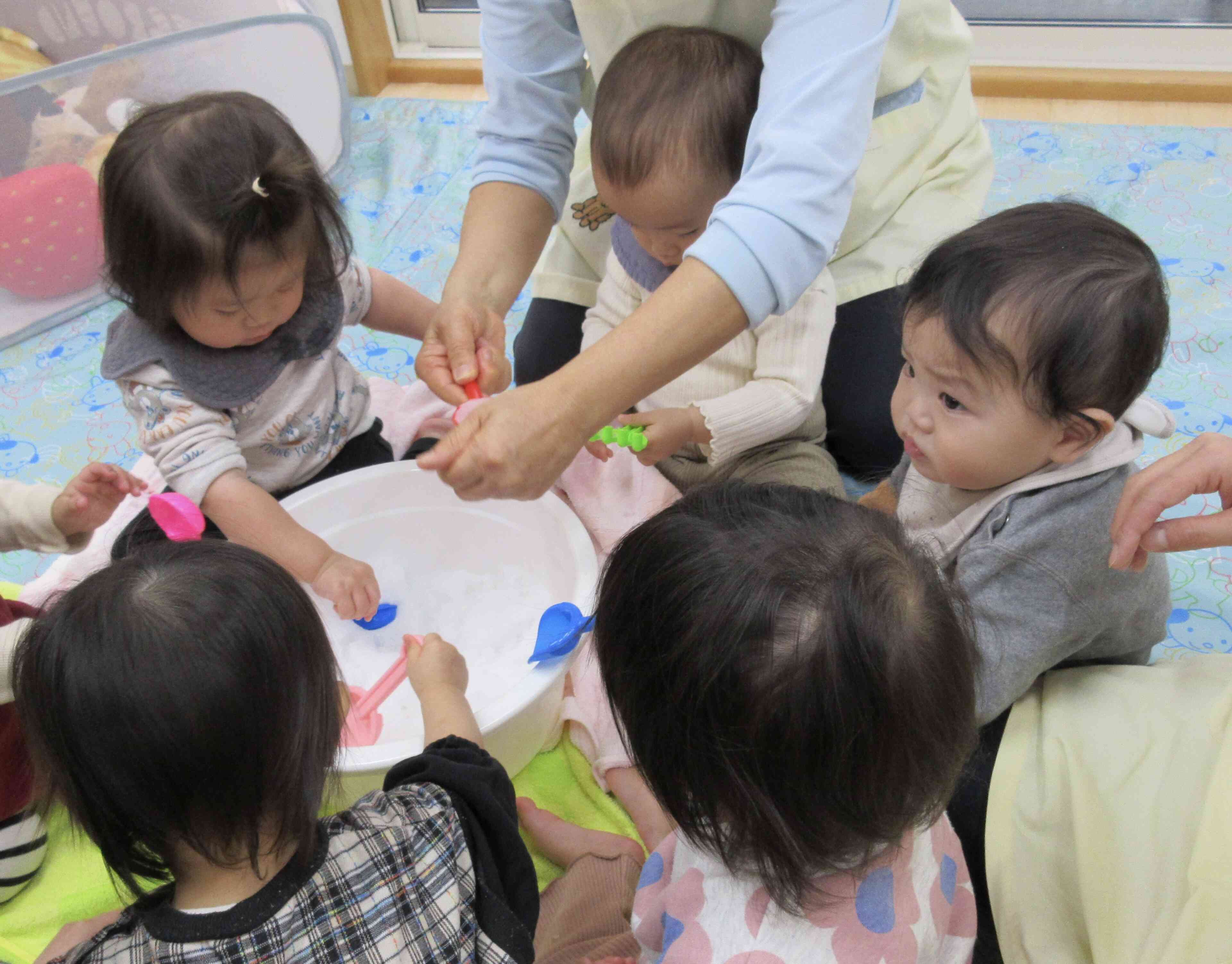 つ、冷た〜い！