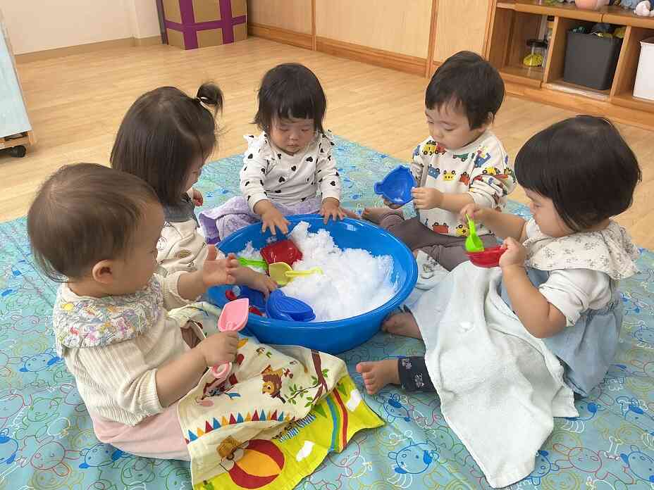 みんなで楽しく雪遊び♪