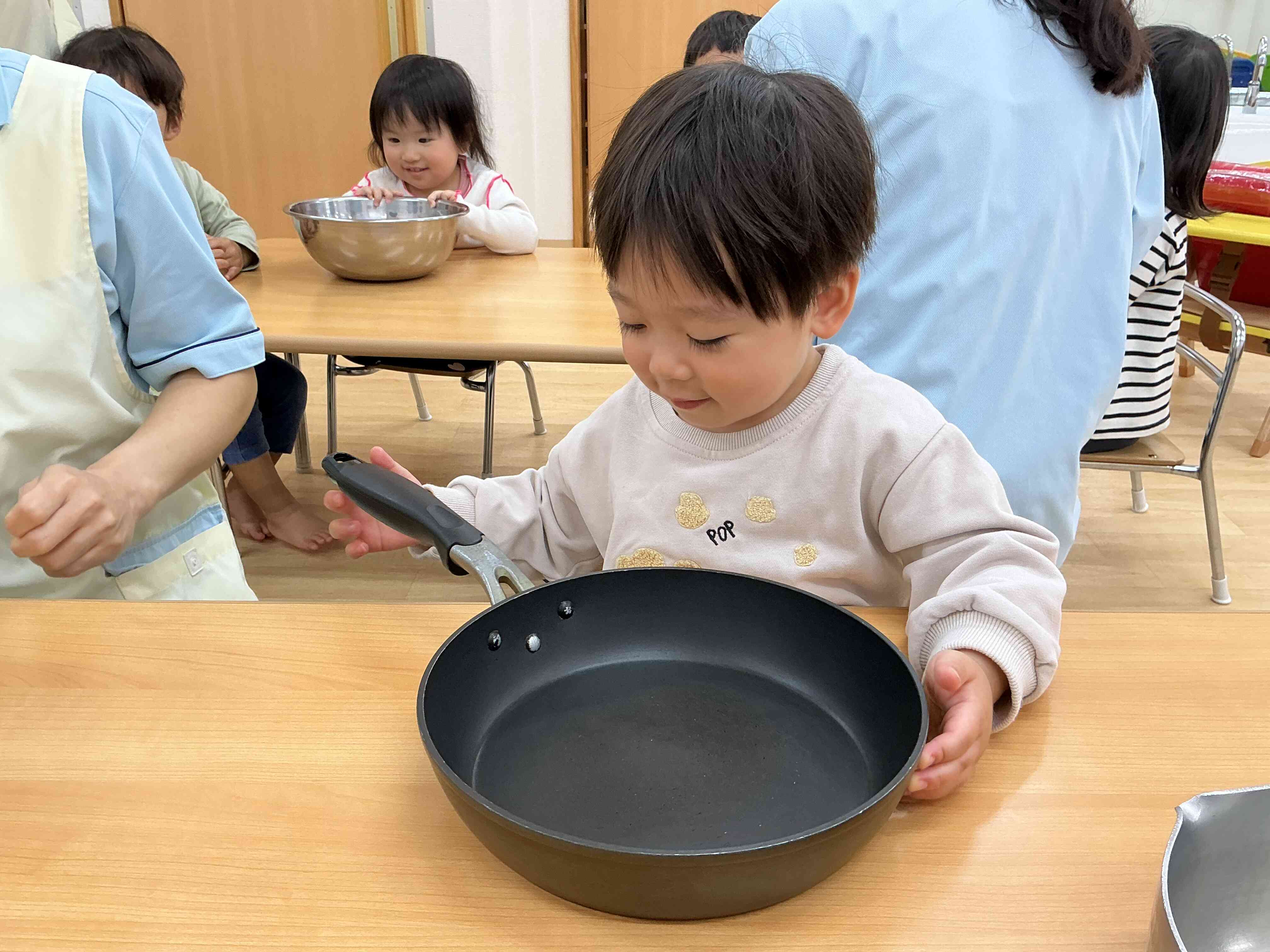 食育　調理器具を触ってみよう