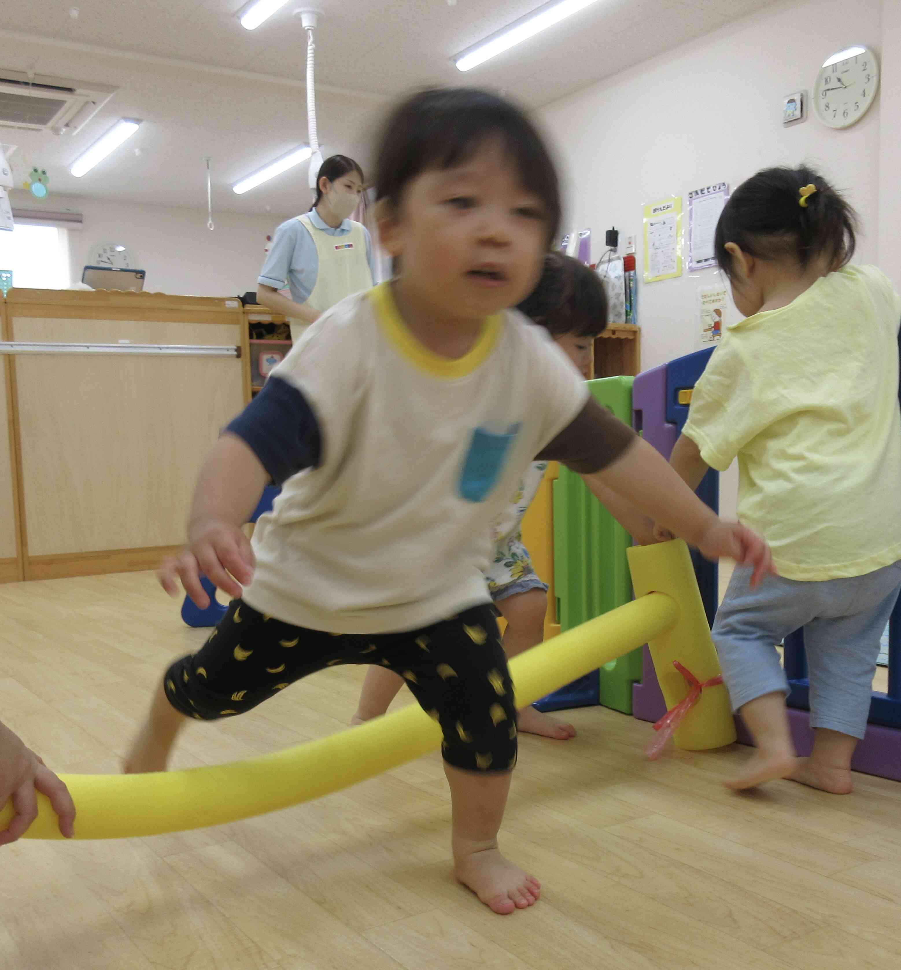 ぴょん！上も飛び越えるよ！
