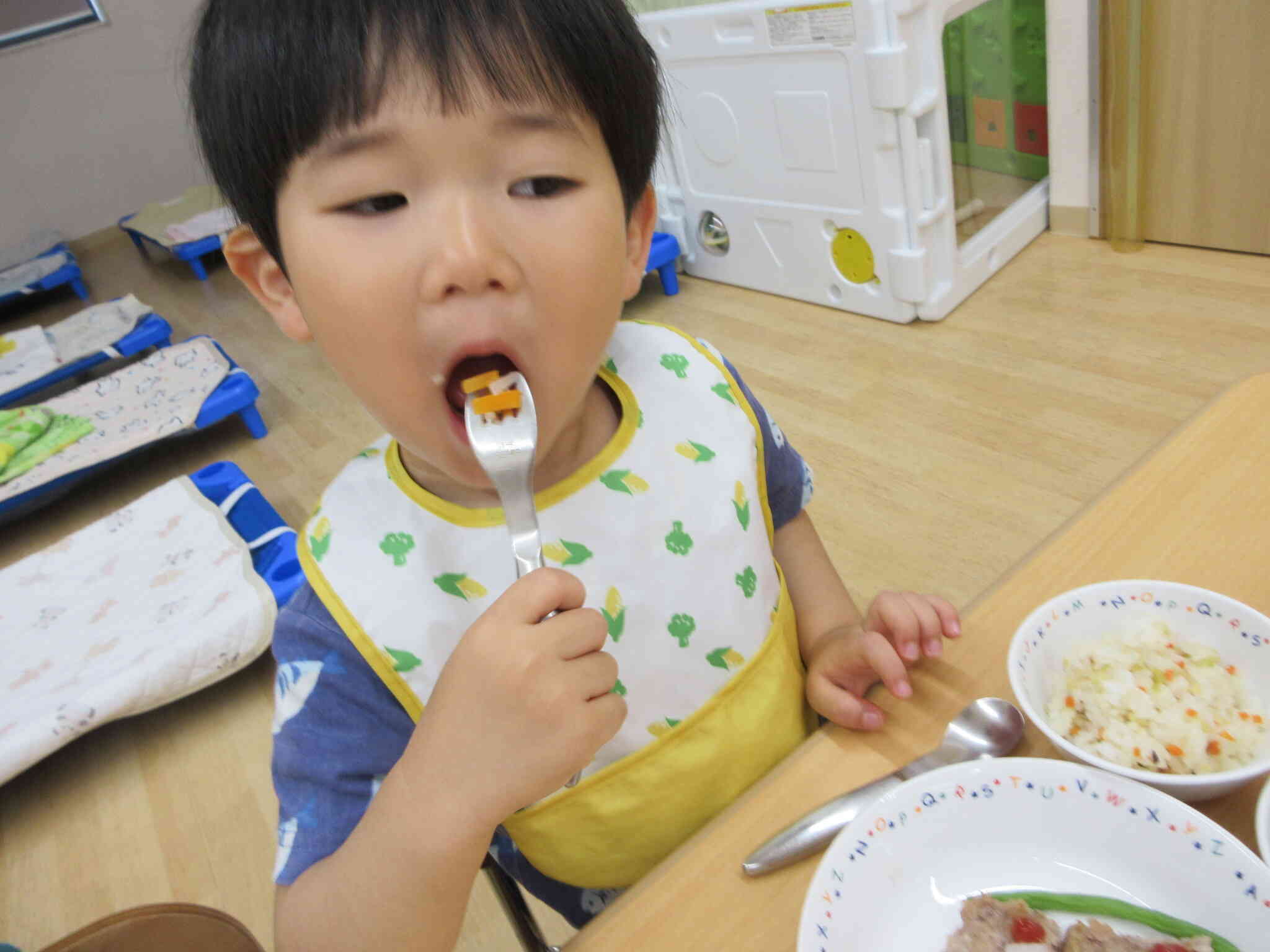 給食で～す！！