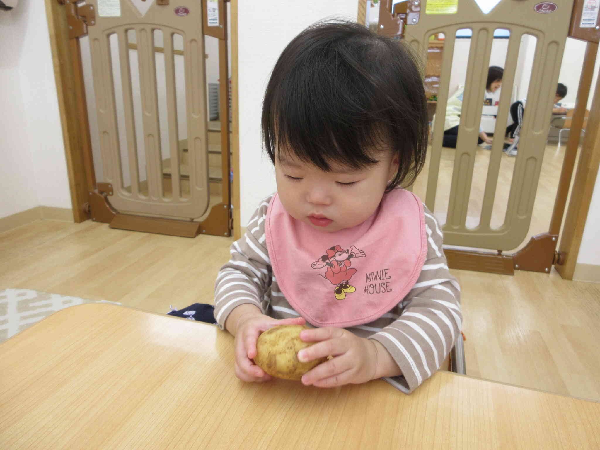 じーと観察(^^♪