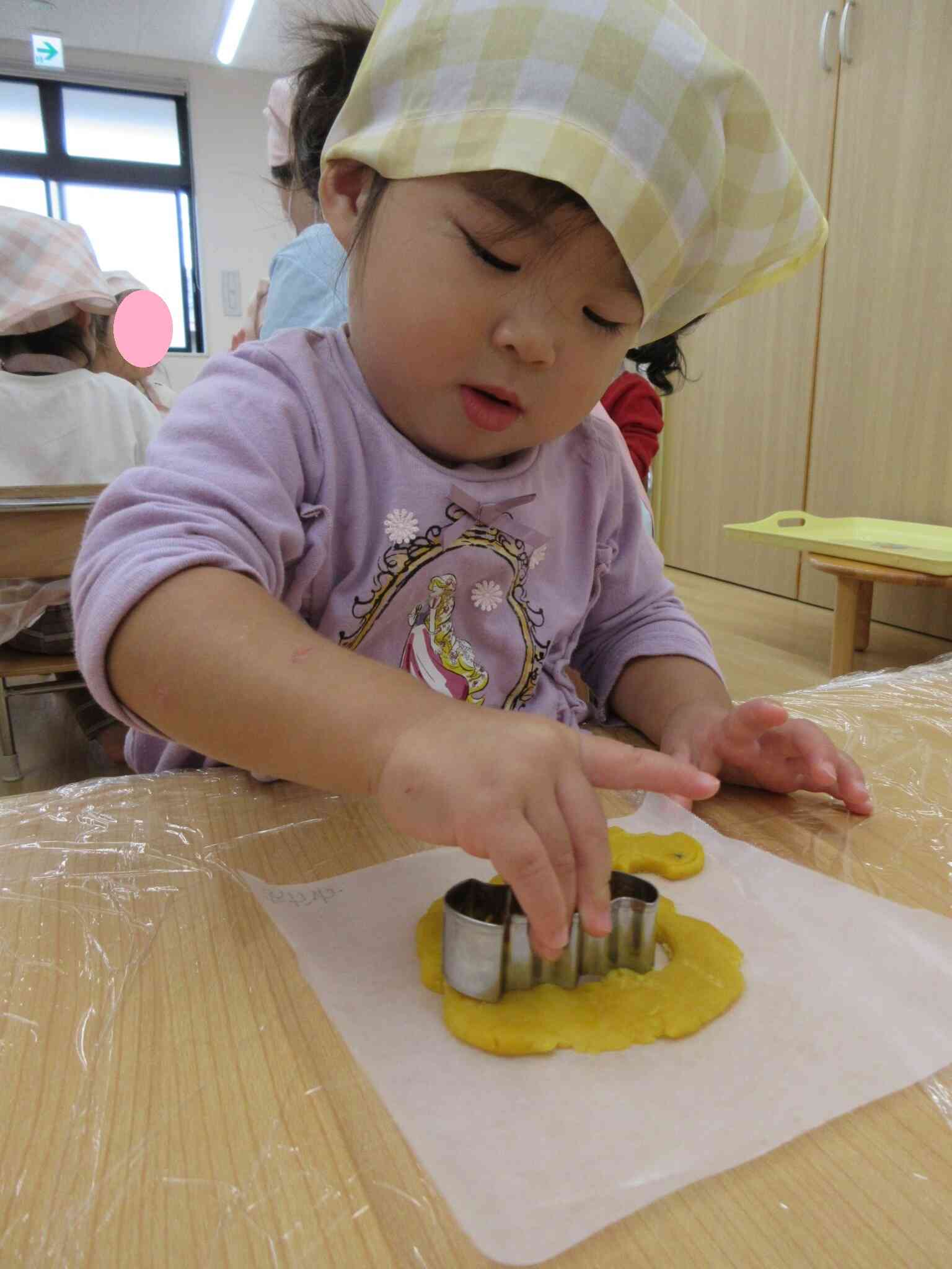 みんなでクッキーを作りましょう！！