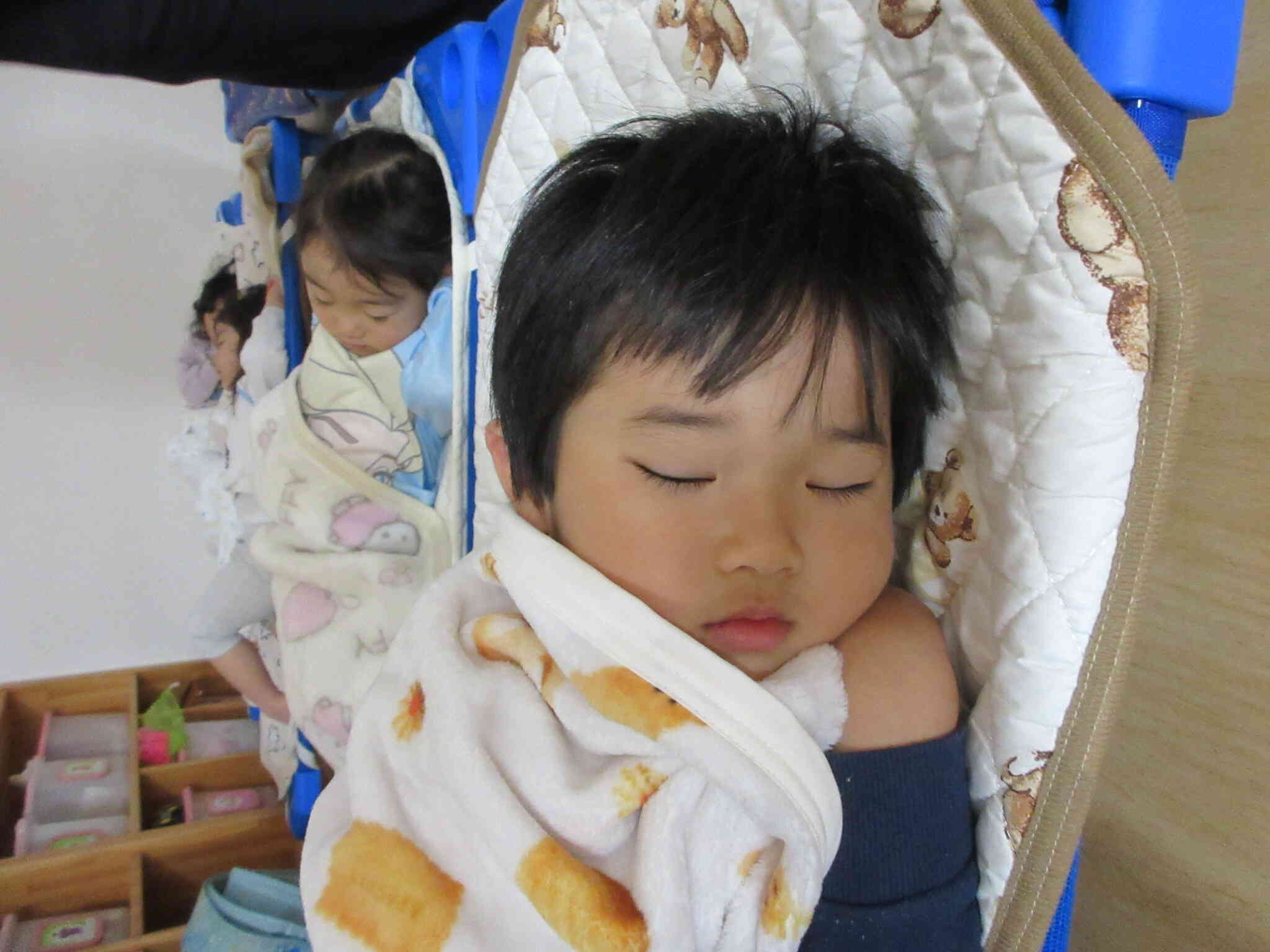 起きたら、おやつだよ～